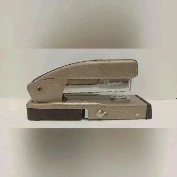 Vintage Swingline 95  Solid Stapler - Picture 10 of 10